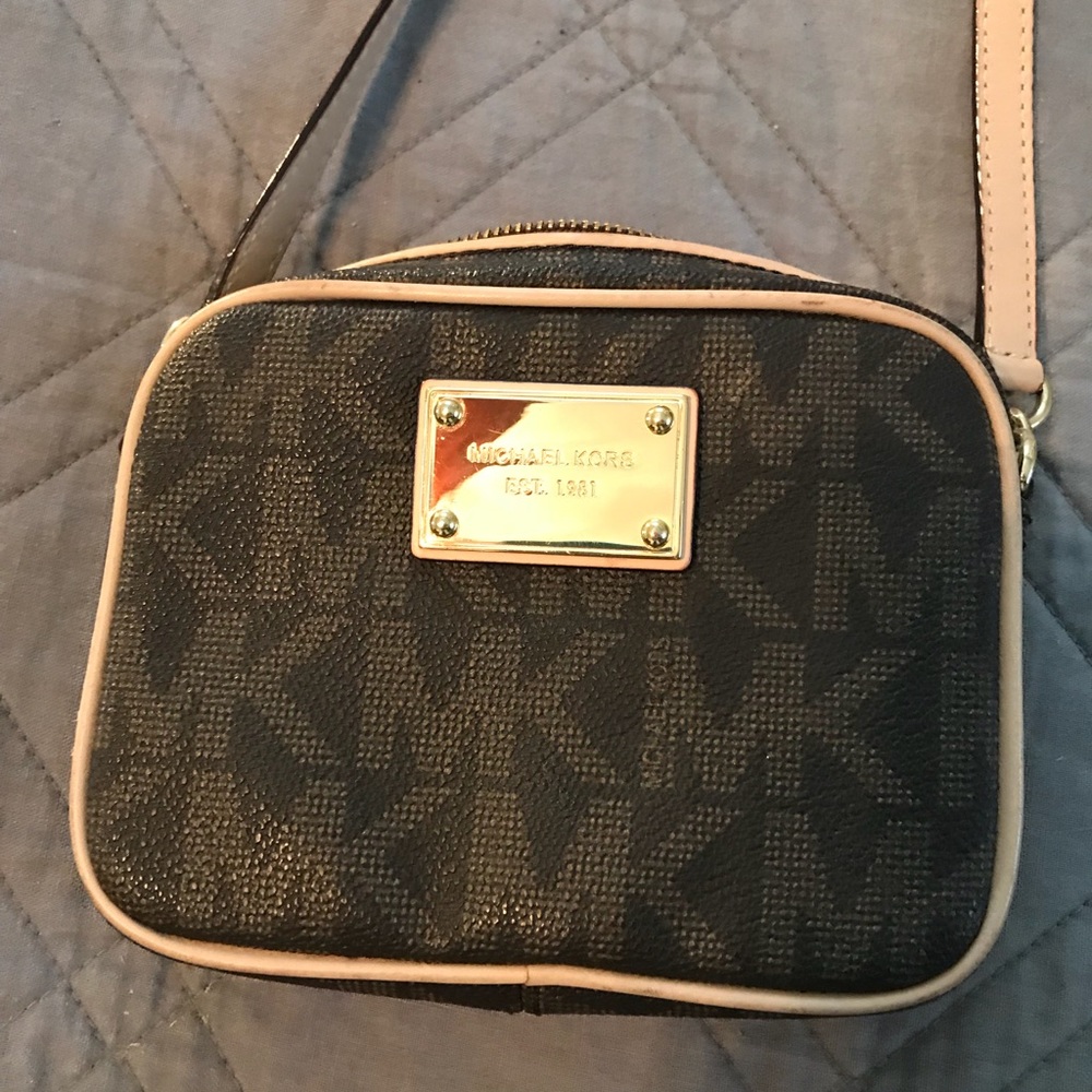 Michael Kors crossbody